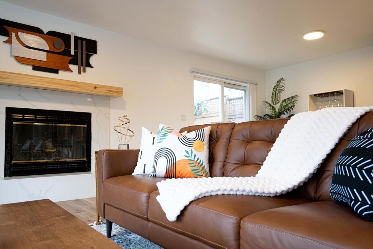 Urban Oasis With Cedar Hot Tub Seattle