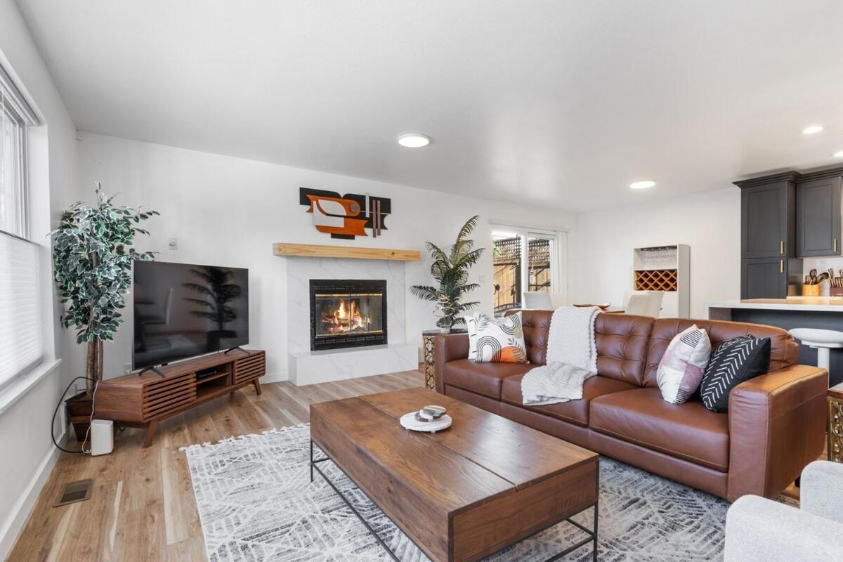 Holiday home Urban Oasis With Cedar Hot Tub