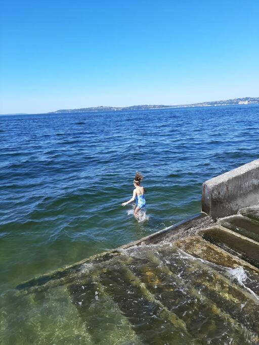 Alki Cottage, New, 2 Bedrooms, 2 Bathrooms, Near Beach, Ac, Wd, Parking *