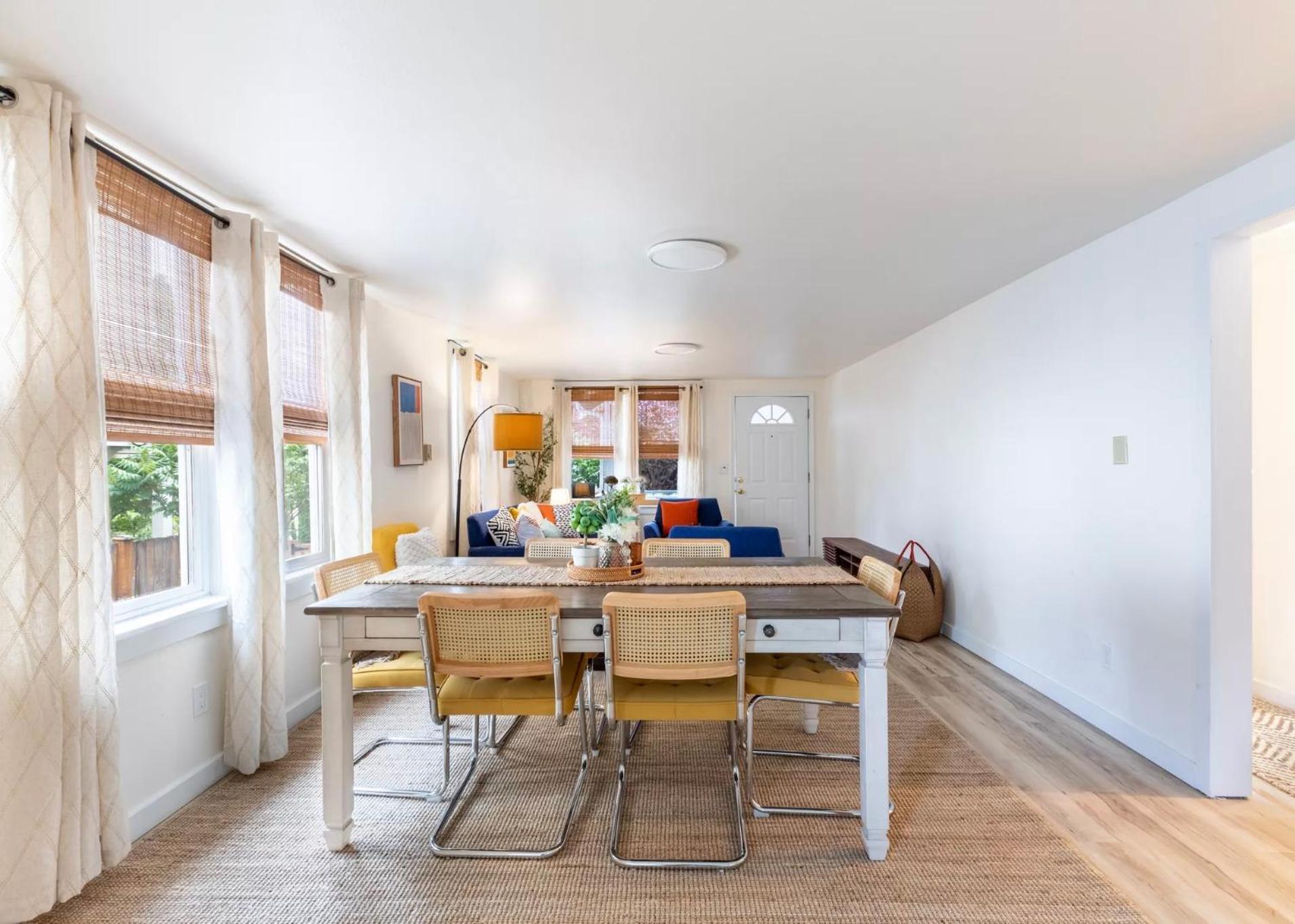 Apartment Work And Explore Seattle, Wifi, Ac, Near Light Rail Seattle