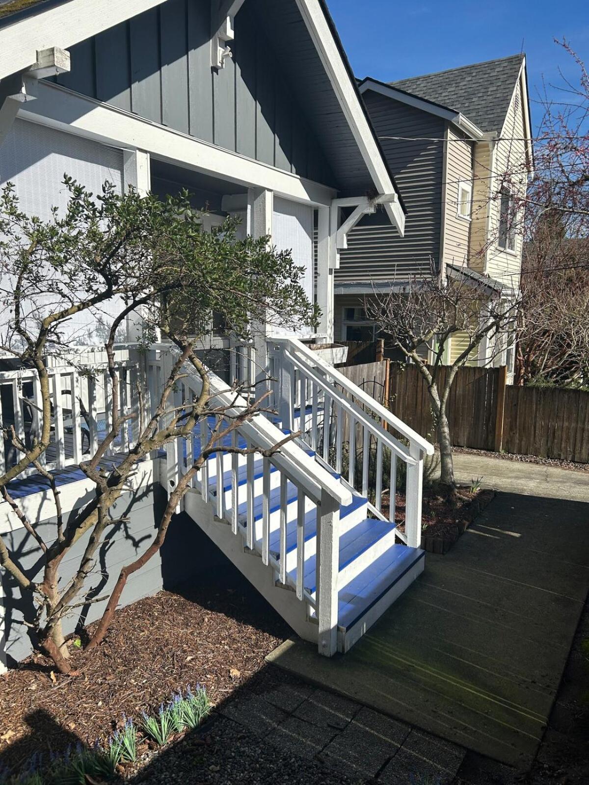 Apartment Work And Explore Seattle, Wifi, Ac, Near Light Rail Seattle