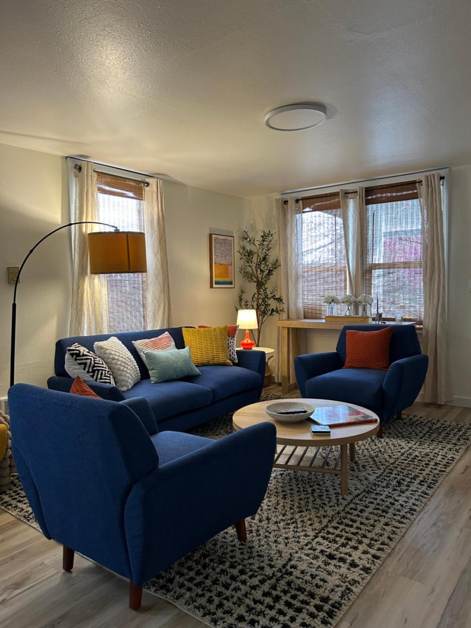 Work And Explore Seattle, Wifi, Ac, Near Light Rail * Seattle