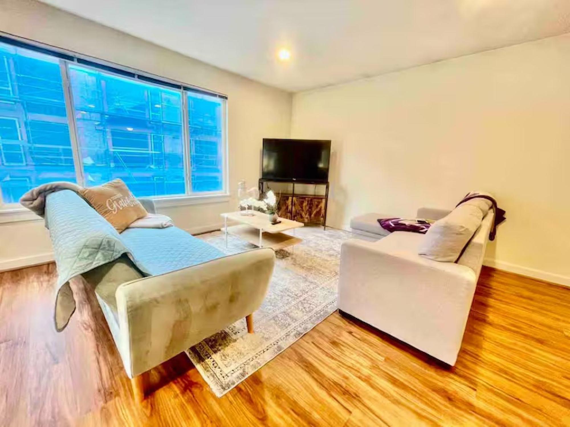 Luxury 4-suite Retreat Seattle