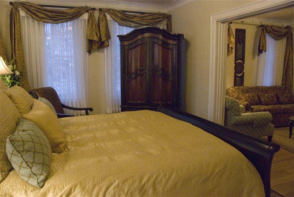Hotel Marqueen 4*