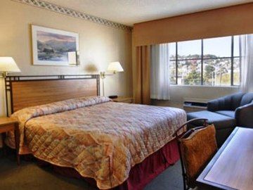Travelodge Center