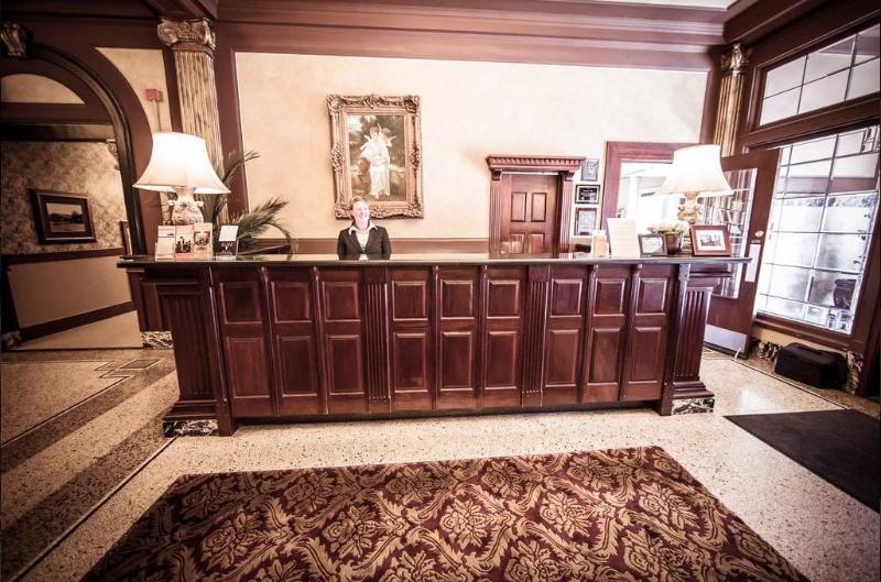 Hotel Marqueen 4*