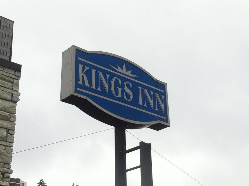 King's 3*