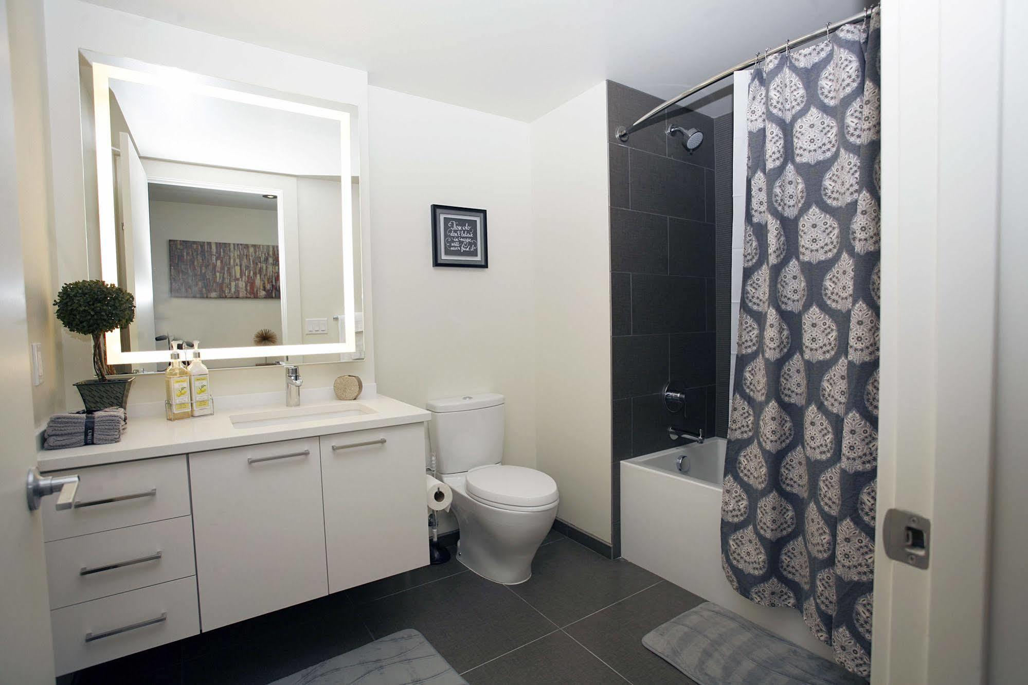 Convention Center Lux Suites By Barsala
