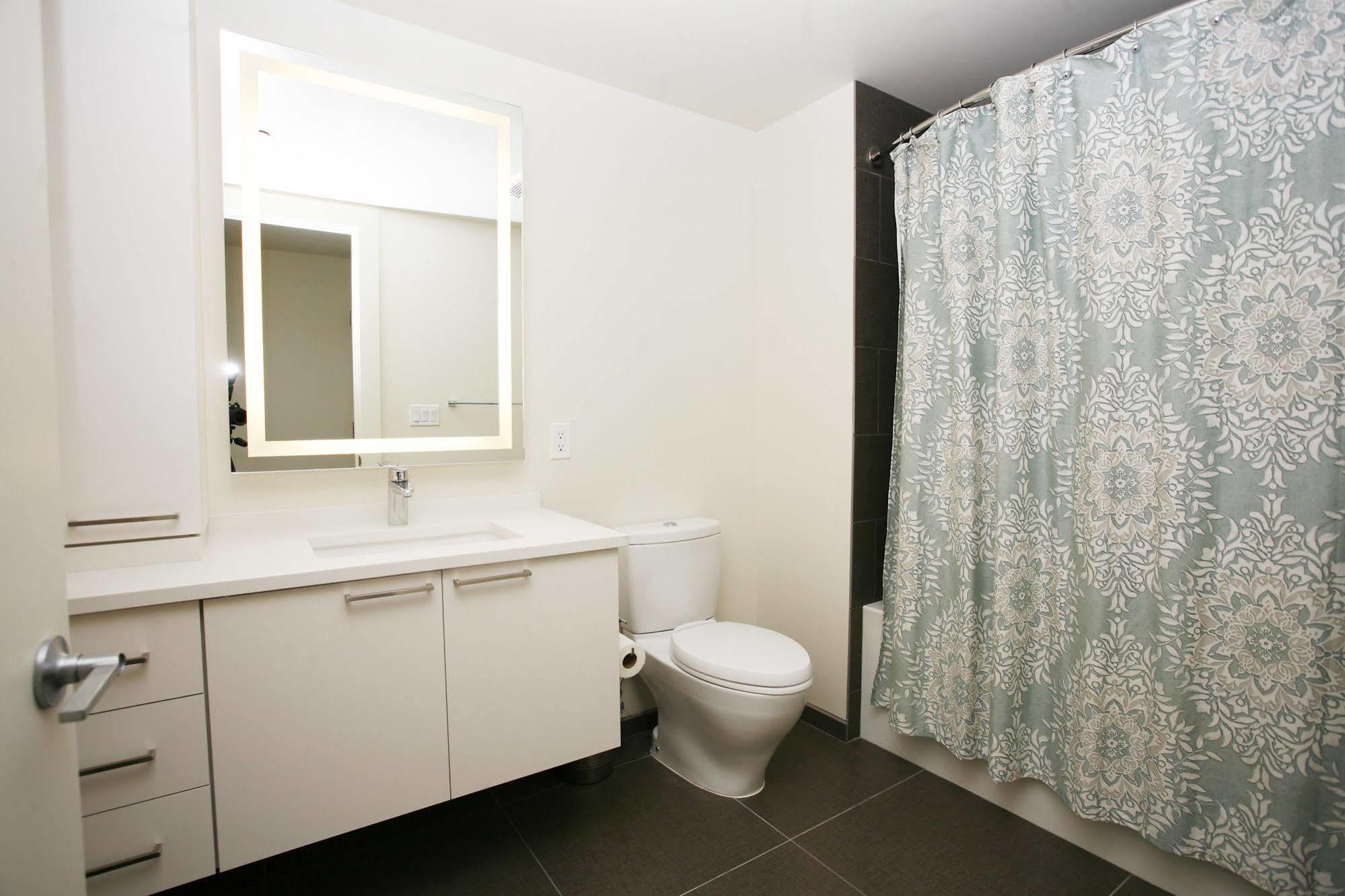 Convention Center Lux Suites By Barsala Hotel Seattle