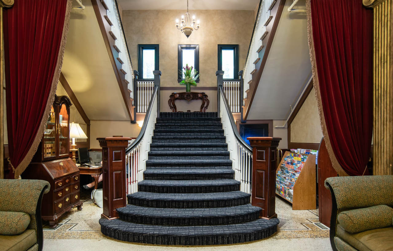 Hotel Marqueen 4*
