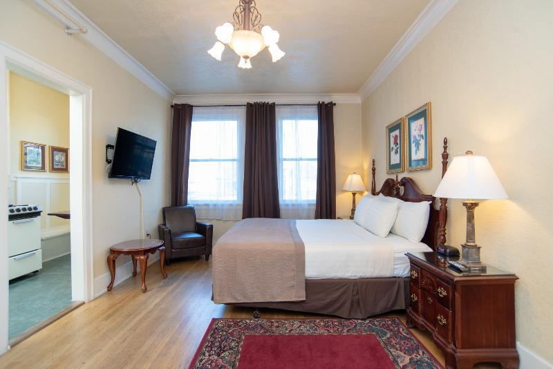 Marqueen 4* Seattle