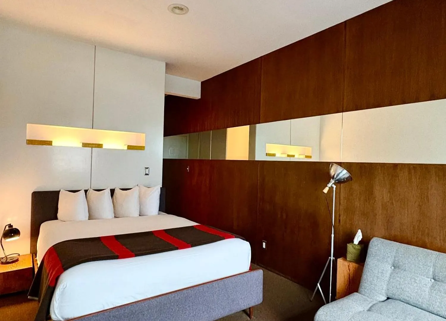 Top Hotels in Seattle's Belltown District